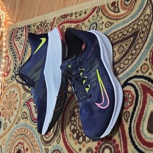 Nike Quest running shoes
